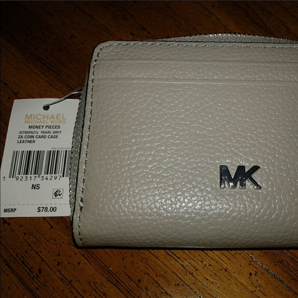 COPY - Micheal kors wallet